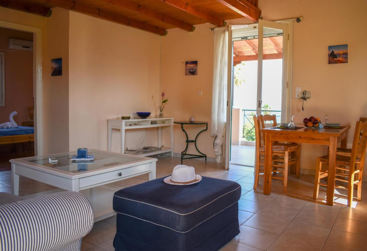 Venetian Seaside Panorama - Asini Sunset Retreats Apartment Bagian luar foto