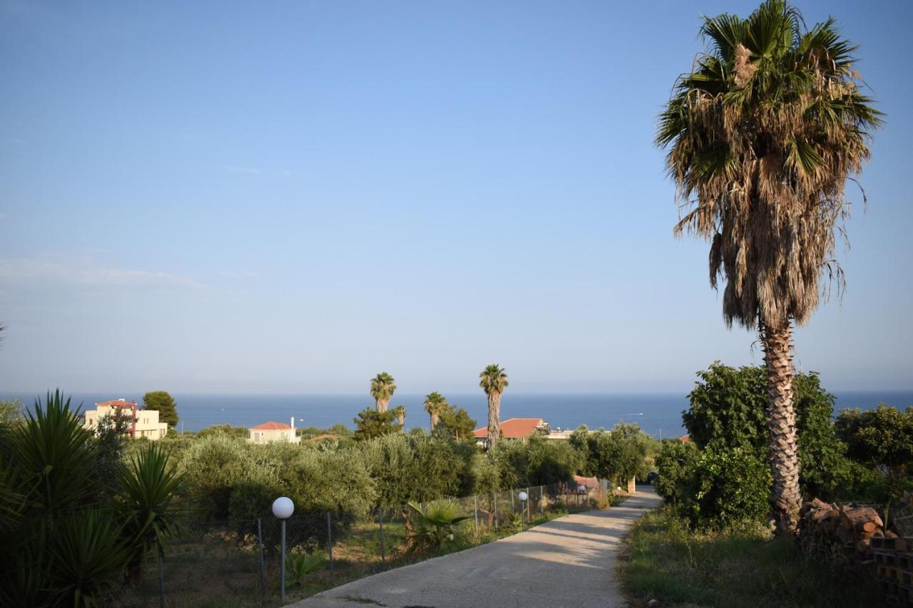 Venetian Seaside Panorama - Asini Sunset Retreats Apartment Bagian luar foto