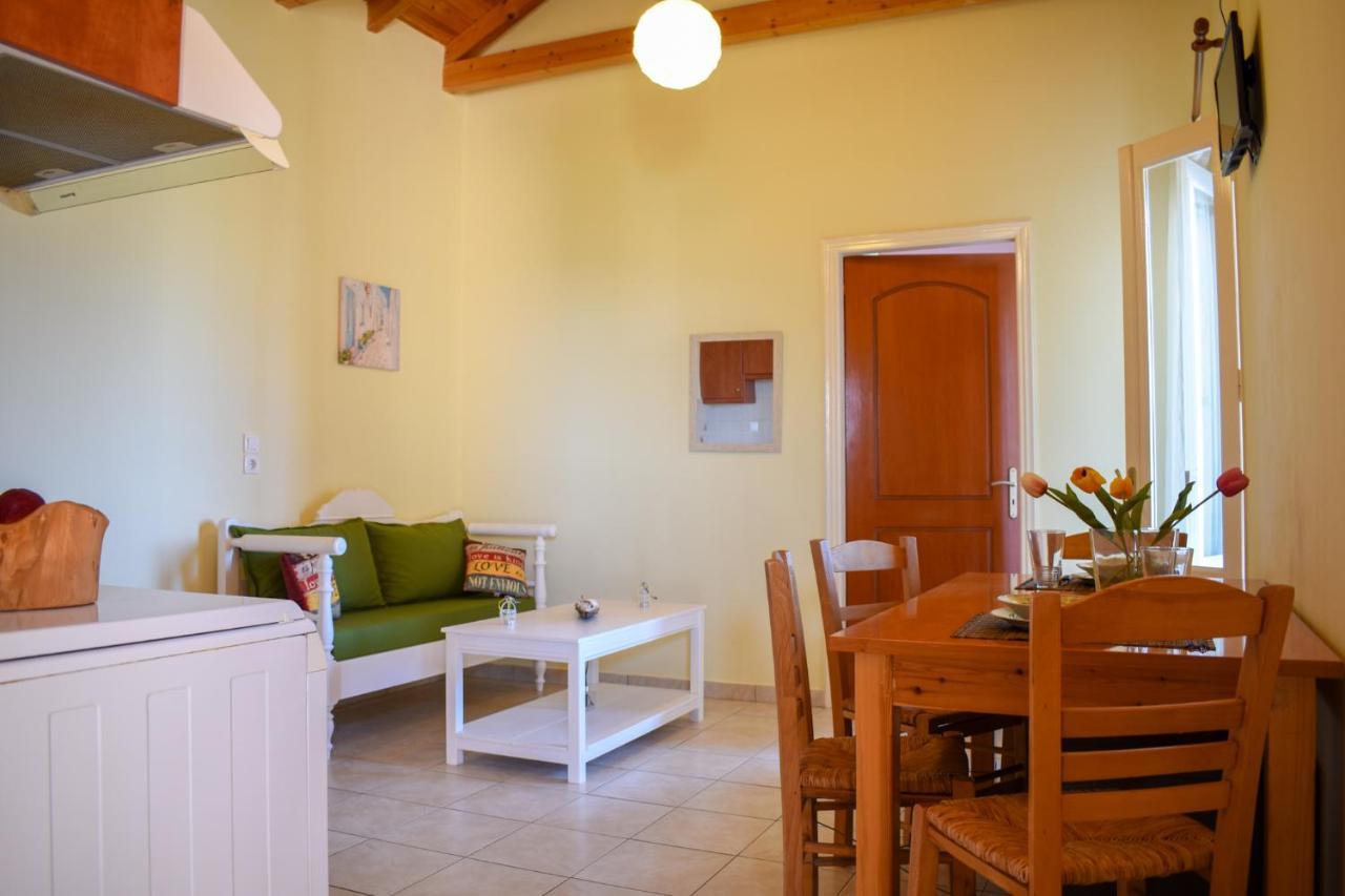 Venetian Seaside Panorama - Asini Sunset Retreats Apartment Bagian luar foto