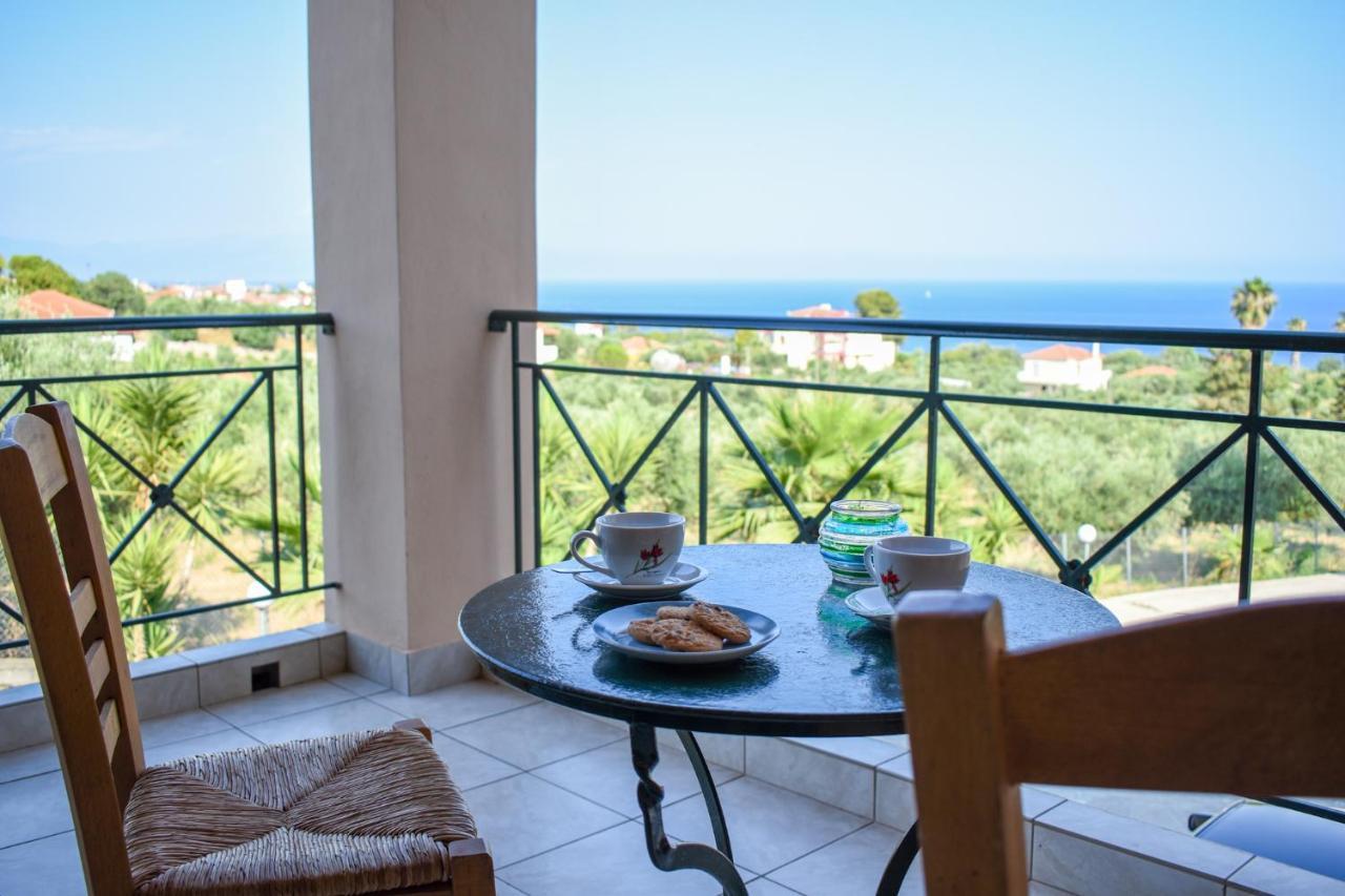 Venetian Seaside Panorama - Asini Sunset Retreats Apartment Bagian luar foto
